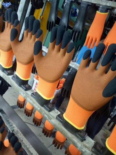 GLOVES-FACTORY